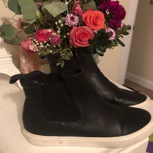 AMERICAN EAGLE BLACK BOOTS FOR $5 SIZE 9